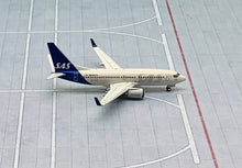 Load image into Gallery viewer, Gemini Jets 1/400 SAS Scandinavian Airlines Boeing 737-700 SE-RJX
