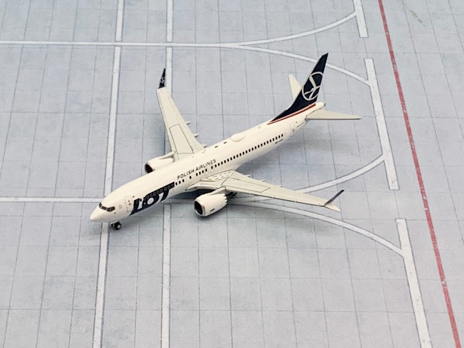 JC Wings 1/400 LOT Polish Airlines Boeing 737-8 Max SP-LVF