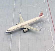 Load image into Gallery viewer, JC Wings 1/400 China Airlines Airbus A321NEO B-18102
