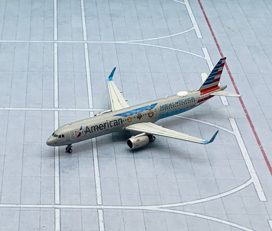 Gemini Jets 1/400 American Airlines A321S N167AN Flagship Valor/Medal of Honor
