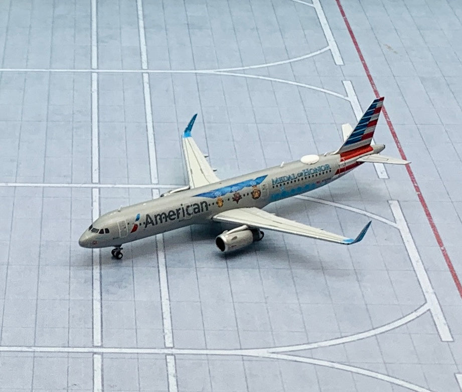 Gemini Jets 1/400 American Airlines A321S N167AN Flagship Valor/Medal of  Honor