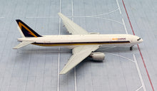 Load image into Gallery viewer, JC Wings 1/400 AlisCargo Italy Airlines Boeing 777-200ER EI-GWB flaps down
