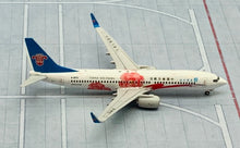 Load image into Gallery viewer, JC Wings 1/400 China Southern Boeing 737-800 Henan Province B-1979
