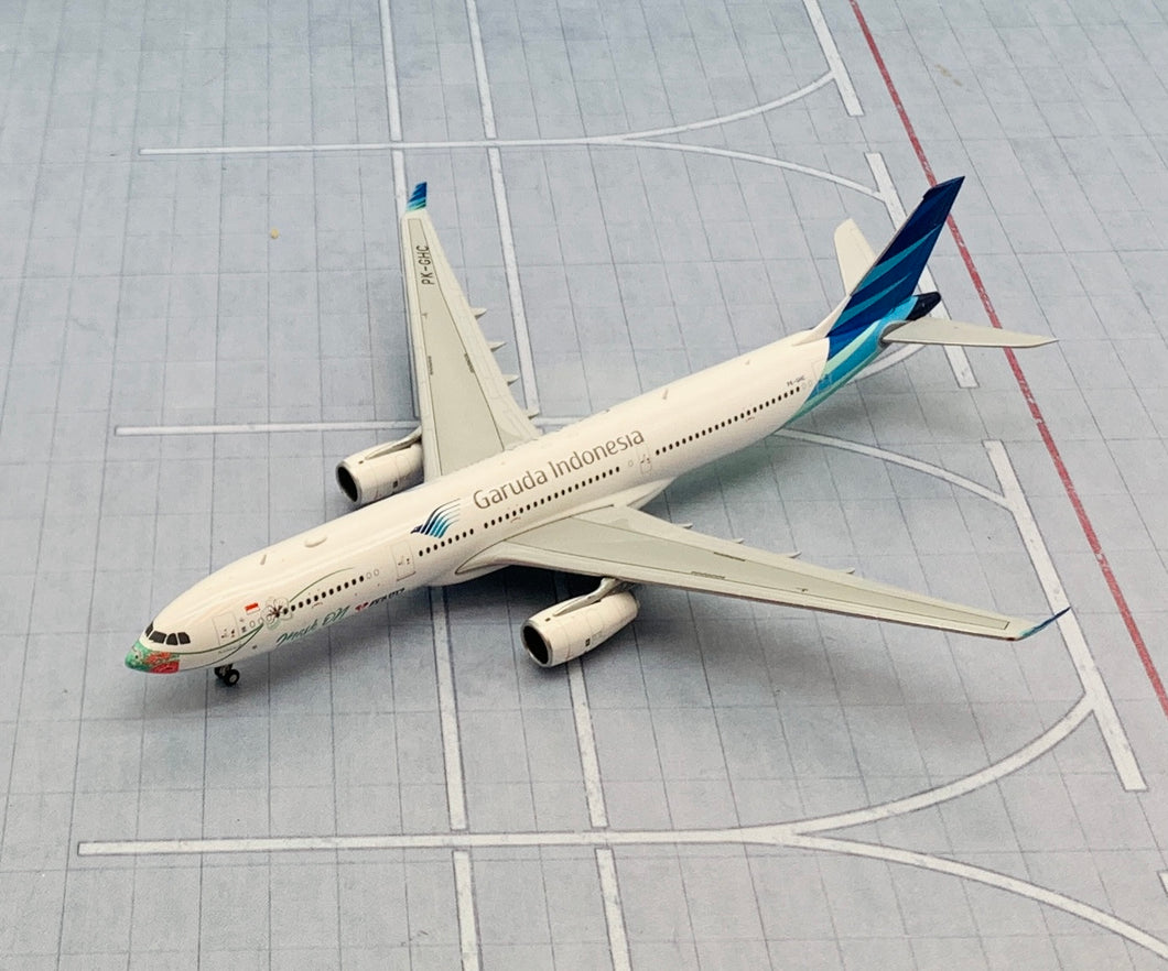 JC Wings 1/400 Garuda Indonesia Airbus A330-300 Mask On PK-GHC