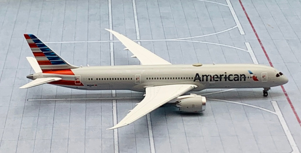 Gemini Jets アメリカン航空　1:400 787-9 Gemini Jets 1:400 Boeing 787-9: American Airlines (Reg# N835AN)