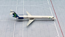 Load image into Gallery viewer, Gemini Jets 1/400 World Atlantic Airlines McDonnell Douglas MD-80 N808WA
