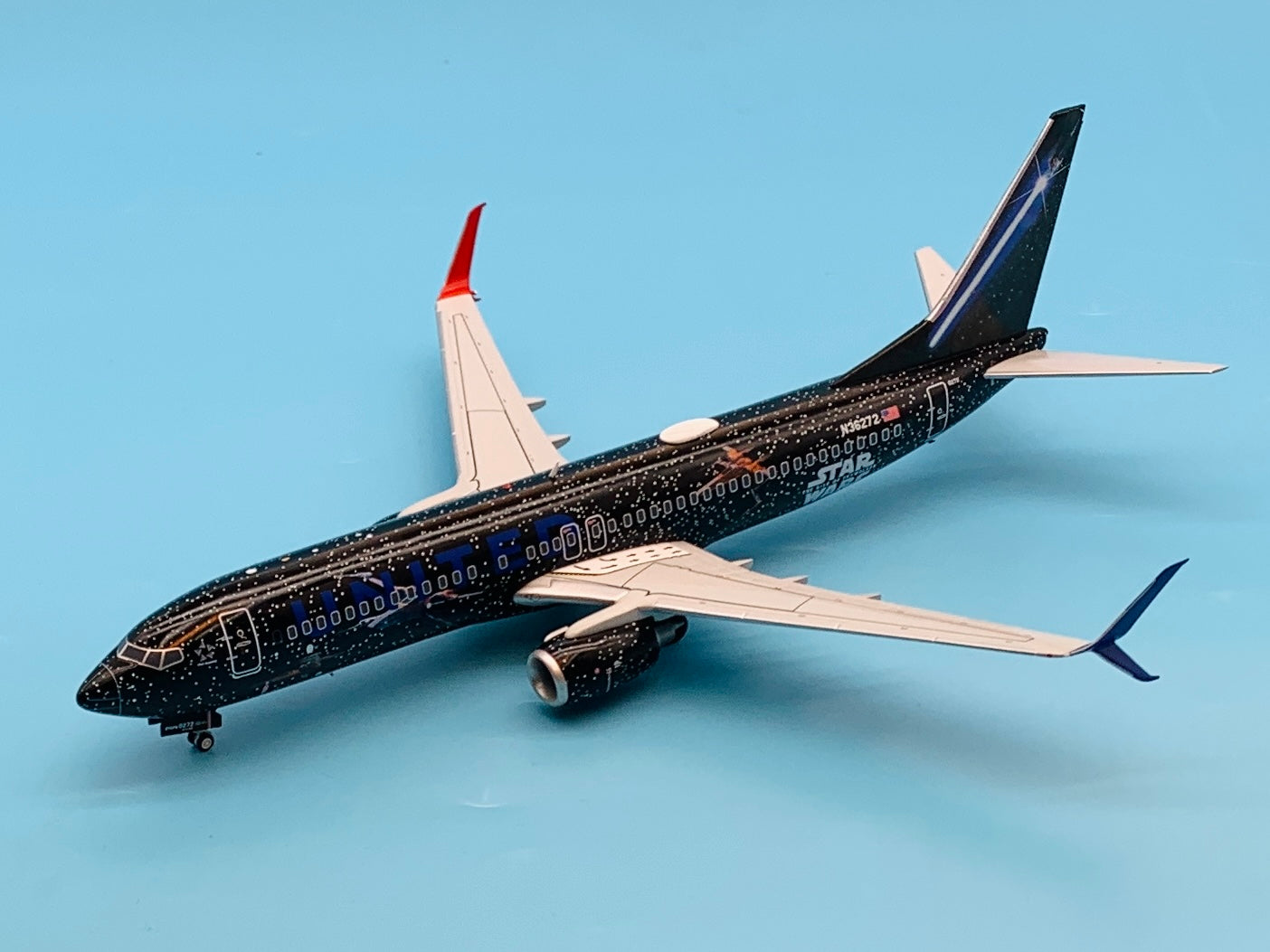 航空機・ヘリコプター JC Wings 1:400 B737-800 N36272 STAR WARS United Boeing 737-800 N36272 Star Wars JC Wings JC2UAL0284