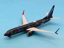 Load image into Gallery viewer, JC Wings 1/200 United Airlines Boeing 737-800 Star Wars N36272
