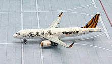 Load image into Gallery viewer, JC Wings 1/400 Tigerair Taiwan Airbus A320 Year of the Tiger B-50015
