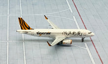 Load image into Gallery viewer, JC Wings 1/400 Tigerair Taiwan Airbus A320 Year of the Tiger B-50015
