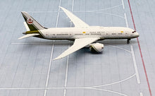 Load image into Gallery viewer, JC Wings 1/400 Brunei Sultan&#39;s Flight Boeing 787-8BBJ V8-OAS

