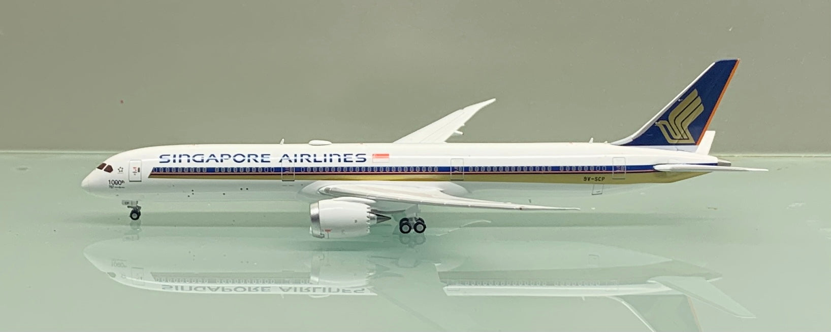 JC Wings 1/400 Singapore Airlines Boeing 787-10 