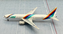 Load image into Gallery viewer, Phoenix 1/400 Japan Air System JAS Boeing 777-200 JA007D Rainbow
