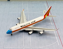 Load image into Gallery viewer, Gemini Jets 1/400 Kalitta Air Boeing 747-400BCF N744CK mask livery flaps down

