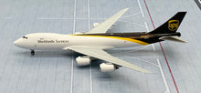 Load image into Gallery viewer, Gemini Jets 1/400 United Parcel Service UPS Boeing 747-8F N607UP
