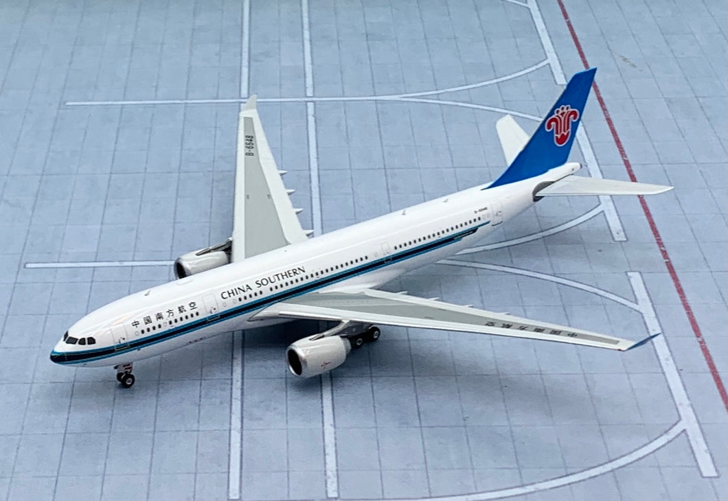 Phoenix Models 1/400 China Southern Airbus A330-200 B-6548