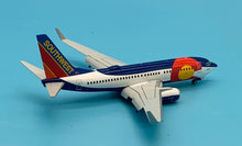 Load image into Gallery viewer, Gemini Jets 1/200 Southwest Airlines Boeing 737-700 N230WN Coloranda One Flaps down
