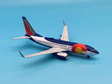 Load image into Gallery viewer, Gemini Jets 1/200 Southwest Airlines Boeing 737-700 N230WN Coloranda One
