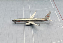 Load image into Gallery viewer, Gemini Jets 1/400 American Airlines Boeing 737-800 N905NN Astrojet
