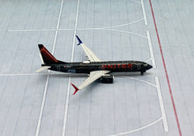 Load image into Gallery viewer, JC Wings 1/400 United Airlines Boeing 737-800 Star Wars N36272
