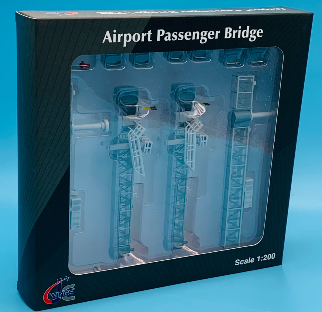 JC Wings 1/200 2x Airport Passenger Bridge 737 Transparent LH2281