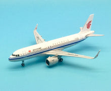 Load image into Gallery viewer, JC Wings 1/200 Air China Airbus A320 NEO B-8891
