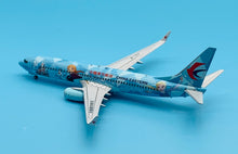 Load image into Gallery viewer, JC Wings 1/200 China Eastern Boeing 737-800 B-1317 &quot;Frozen&quot;

