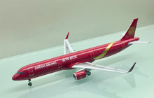 Load image into Gallery viewer, JC Wings 1/200 Juneyao Airlines Airbus A321 B-1808
