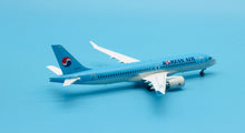 Load image into Gallery viewer, JC Wings 1/200 Korean Air Bombardier CS300 HL8313
