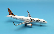 Load image into Gallery viewer, JC Wings 1/200 Tigerair Airbus A320 9V-TRX
