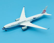 Load image into Gallery viewer, JC Wings 1/400 China Airlines Airbus A350-900 B-18908 Urocissa Caerulea
