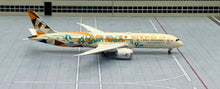 Load image into Gallery viewer, JC Wings 1/400 Etihad Airways Boeing 787-9 Saudi Arabia A6-BLI model XX4121
