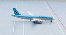 Load image into Gallery viewer, JC Wings 1/400 Korean Air Bombardier CS300 HL7201
