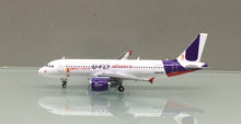 Load image into Gallery viewer, JC Wings 1/400 Lucky Air Airbus A320 U-FLY Alliance B-6943
