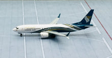 Load image into Gallery viewer, JC Wings 1/400 Oman Air Boeing 737-8MAX A4O-MA
