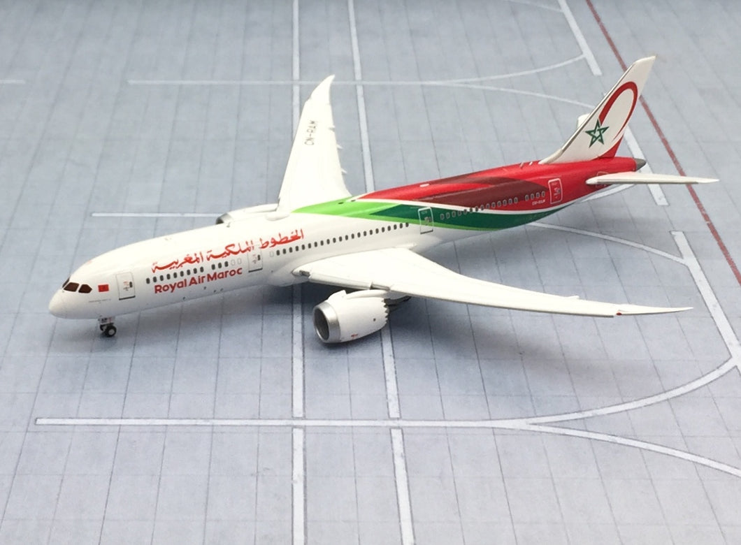 JC Wings 1/400 Royal Air Maroc Boeing 787-9 CN-RAM Flaps Down