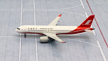 Load image into Gallery viewer, JC Wings 1/400 Shanghai Airlines Comac C919

