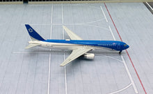Load image into Gallery viewer, JC Wings 1/400 State of Israel Boeing 767-300ER 4X-ISR
