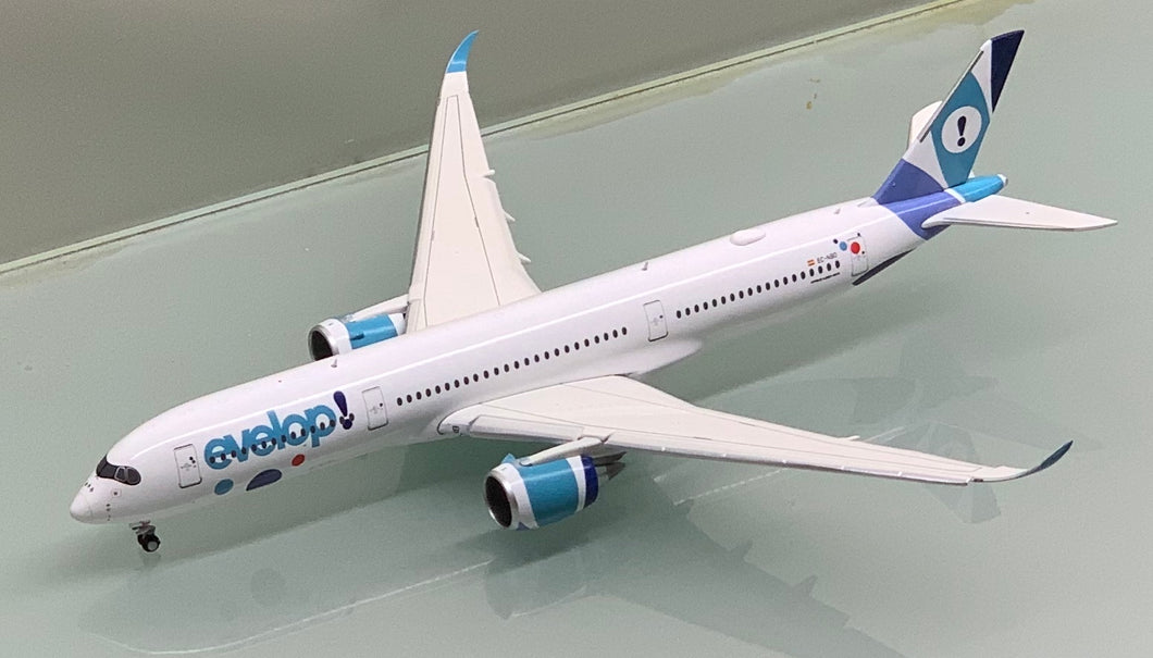 JC Wings 1/400 Evelop Airlines Airbus A350-900 XWB EC-NBO flaps down