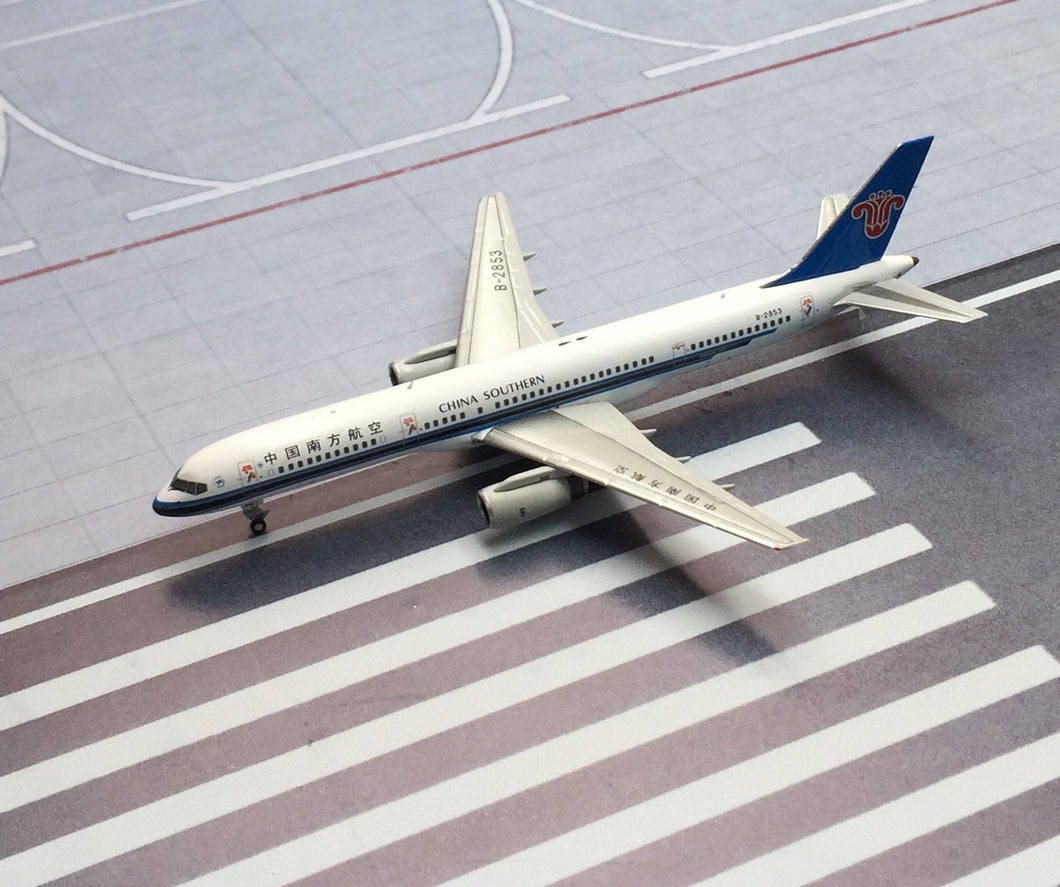 NG models 1/400 China Southern Boeing 757-200 B-2853
