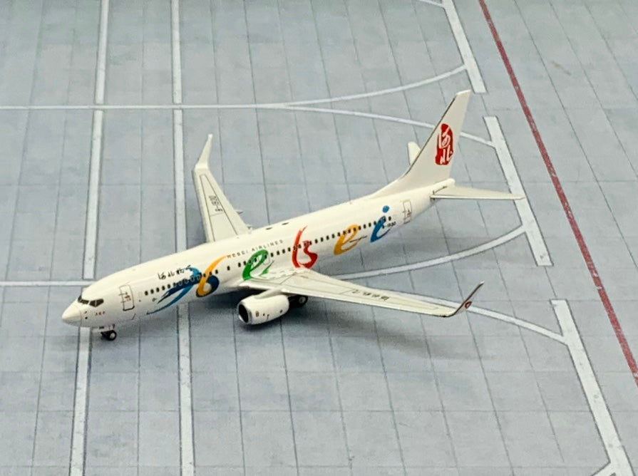 NG model 1/400 Hubei Airlines Boeing 737-800 B-1930