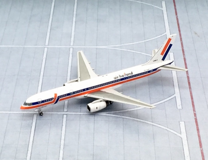 NG models 1/400 Air Holland Boeing 757-200 PH-AHE 53095