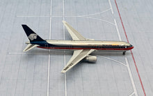 Load image into Gallery viewer, JC Wings 1/400 Aeromexico Boeing 767-300ER XA-APB
