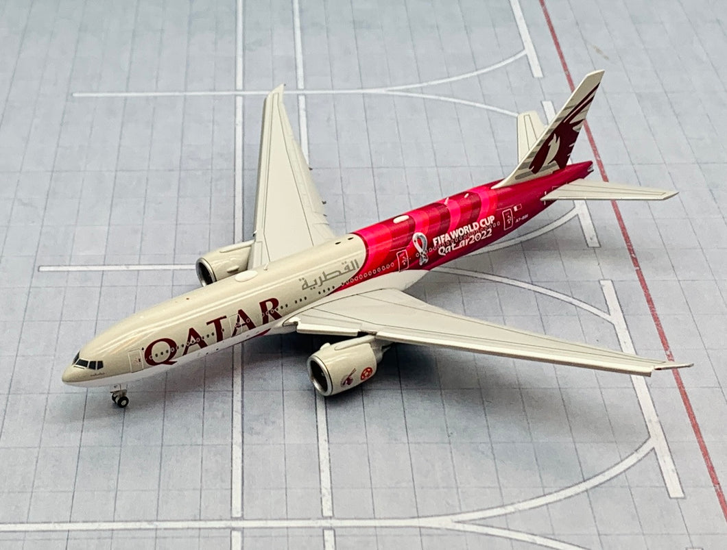 JC Wings 1/400 Qatar Airways Boeing 777-200LR World Cup Livery A7-BBI flaps down