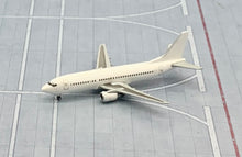 Load image into Gallery viewer, JC Wings 1/400 Boeing 737-300 blank white BK2011
