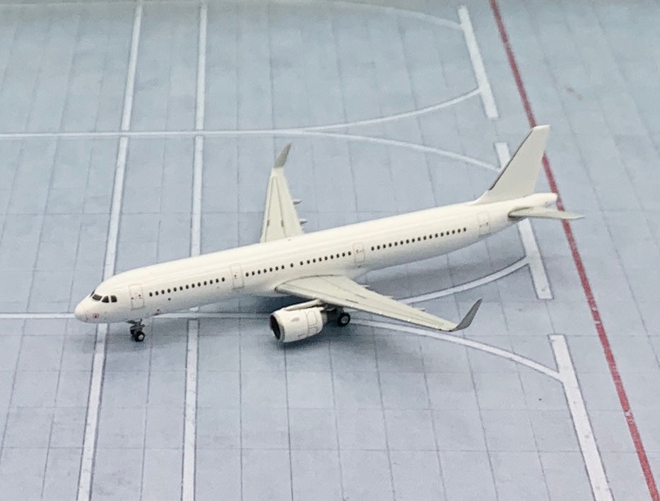JC Wings 1/400 Airbus A321SL With CFM engines blank white BK2031
