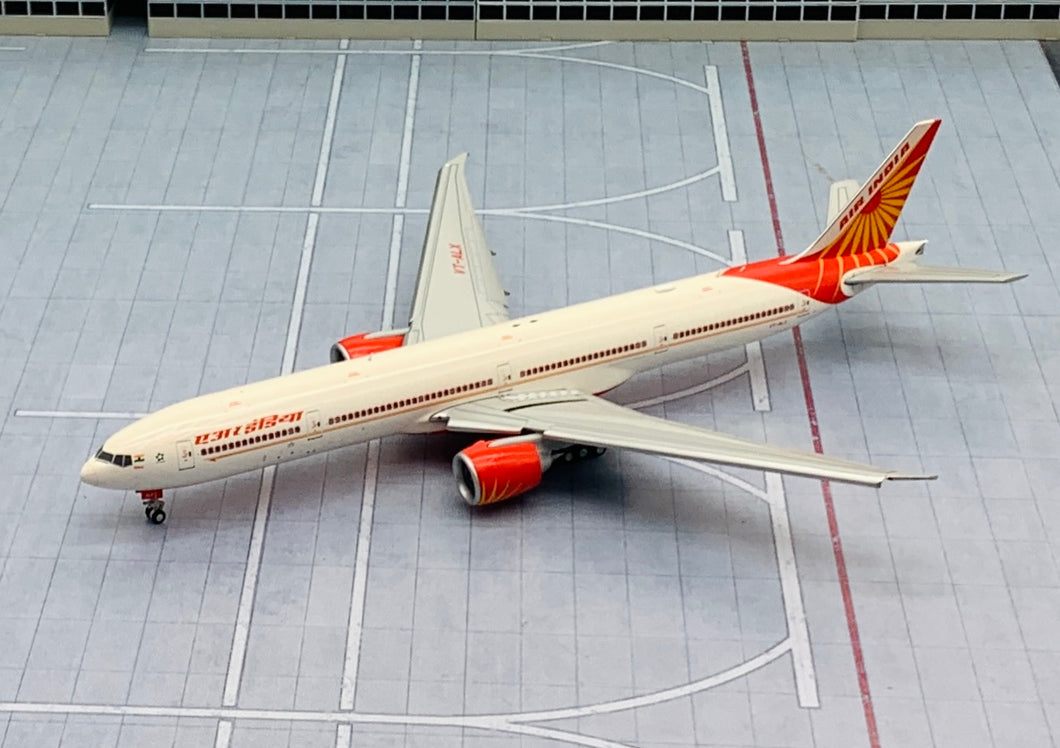 JC Wings 1/400 Air India Boeing 777-300ER VT-ALX Flaps down