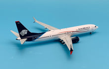 Load image into Gallery viewer, Gemini Jets 1/200 Aeromexico Boeing 737 MAX 9 XA-MAZ
