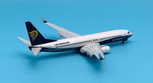 Load image into Gallery viewer, JC Wings 1/200 Ryanair Boeing 737-800 Boeing house hybrid EI-DCL flaps down
