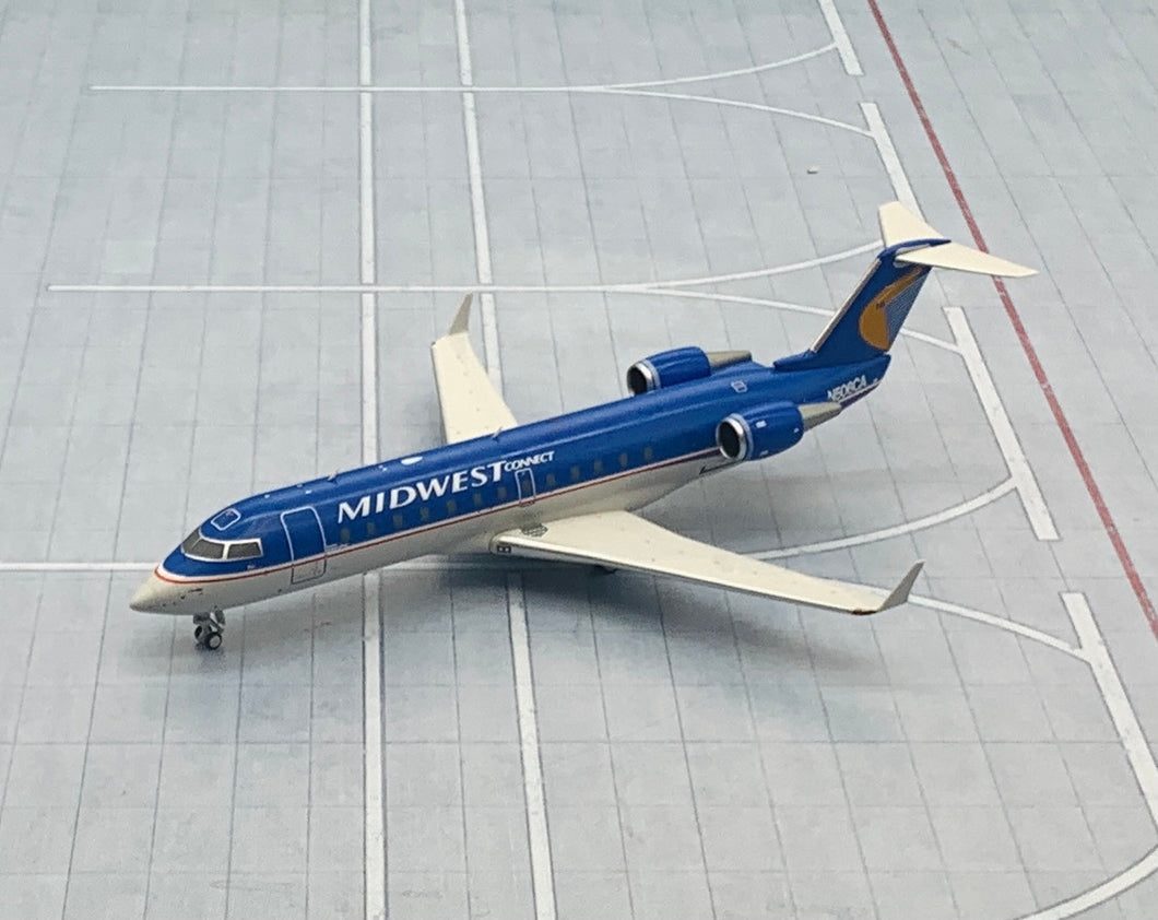 NG models 1/200 Midwest Connect Bombardier CRJ-200ER N506CA 52041